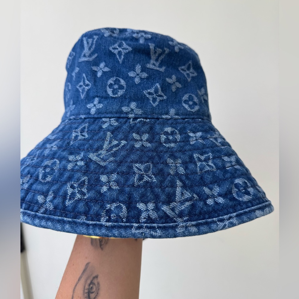 NWT LOUIS VUITTON DENIM BUCKET HAT - Picture 3 of 11